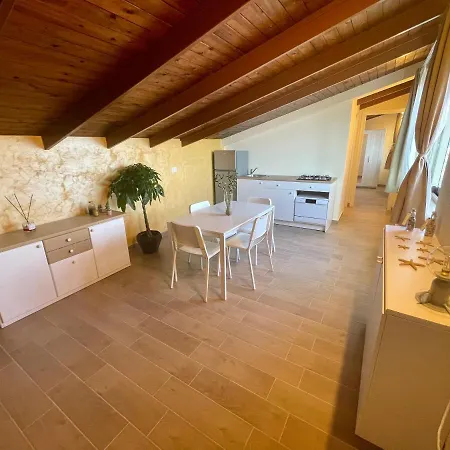 Apartament Attico Vista Mare *