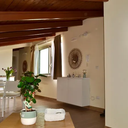 Attico Vista Mare ジャルディーニ・ナクソス